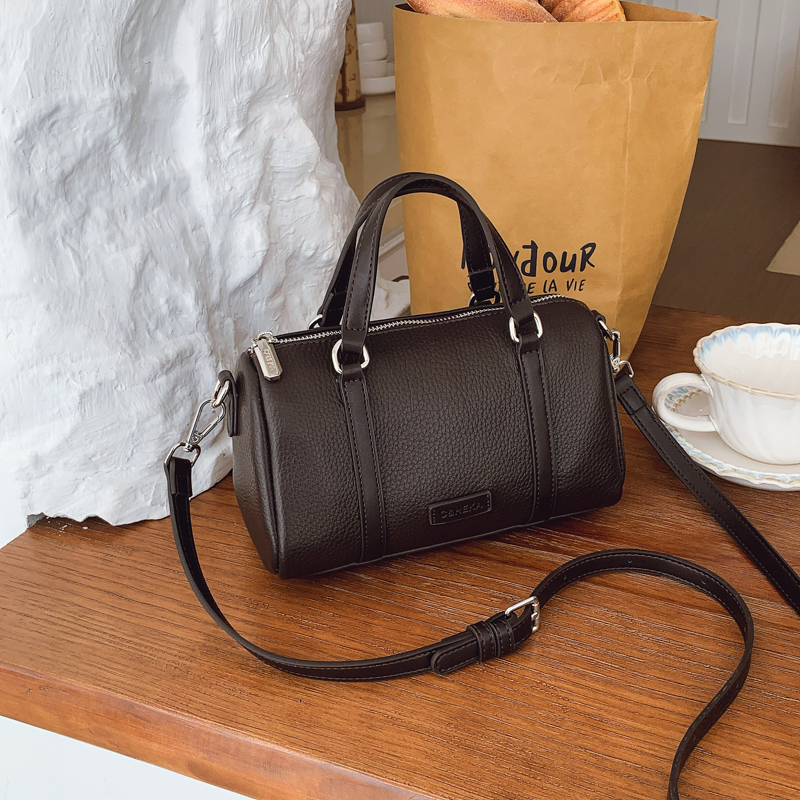 ins枕头美拉德复古包包女2025秋冬新款爆款时尚百搭单肩斜挎包