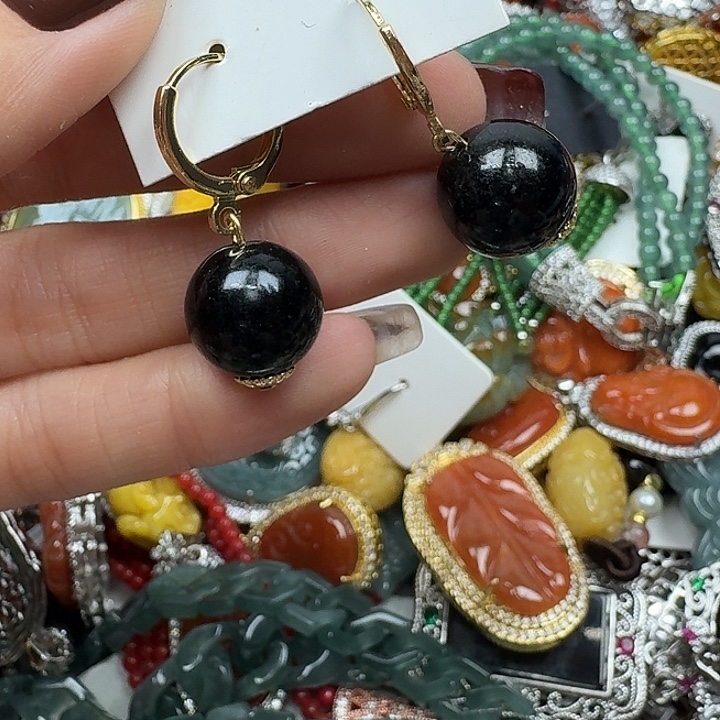 翡翠9K金镶嵌颈饰翡翠