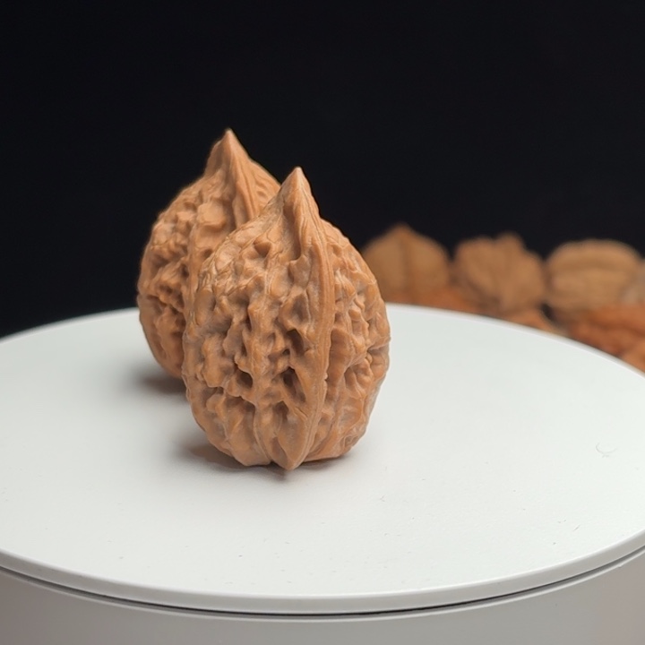 文玩核桃吊坠油腊鸡32.32.44