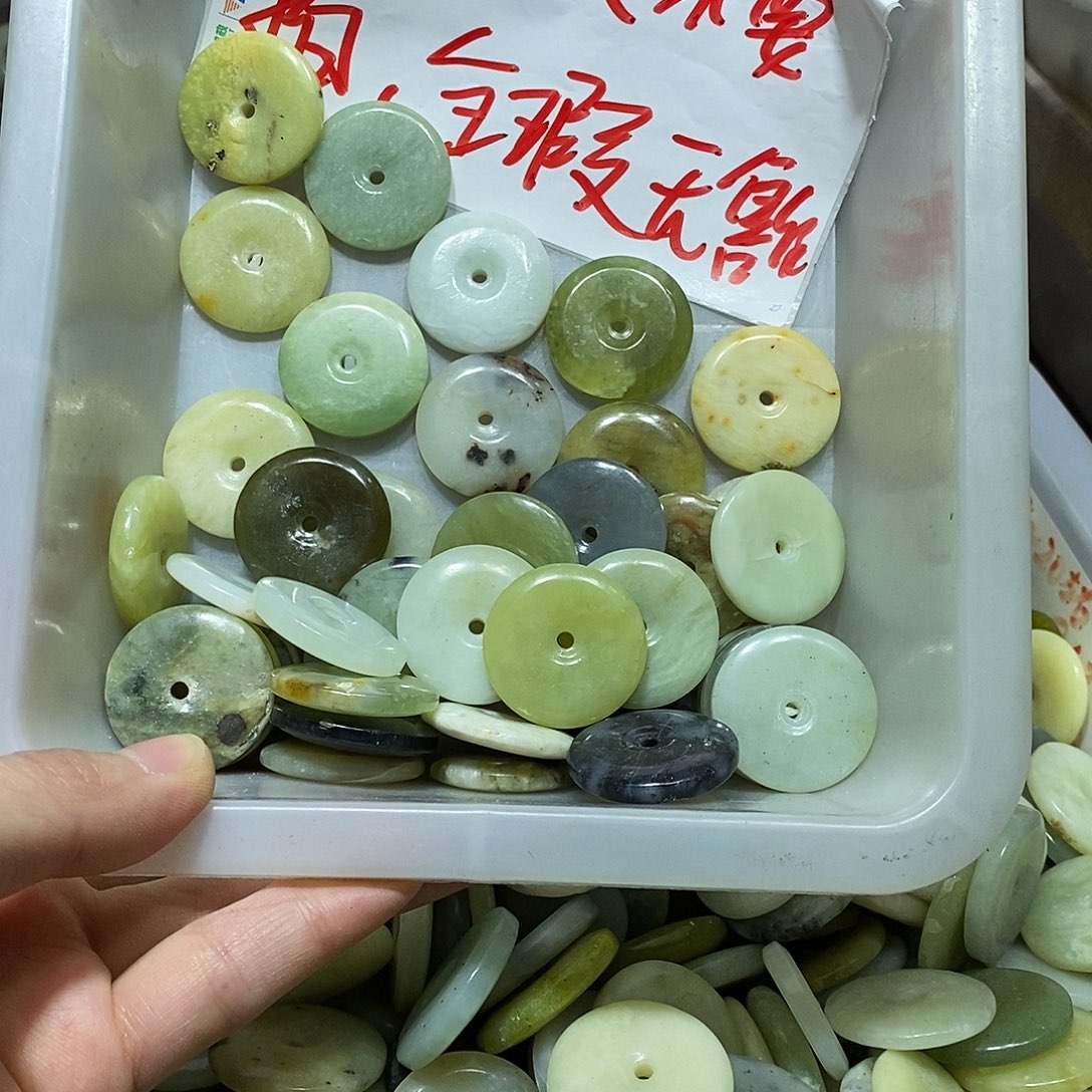 未镶嵌蛇纹石玉车挂65