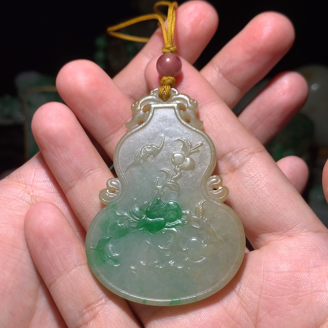翡翠挂件未镶嵌梅*叔