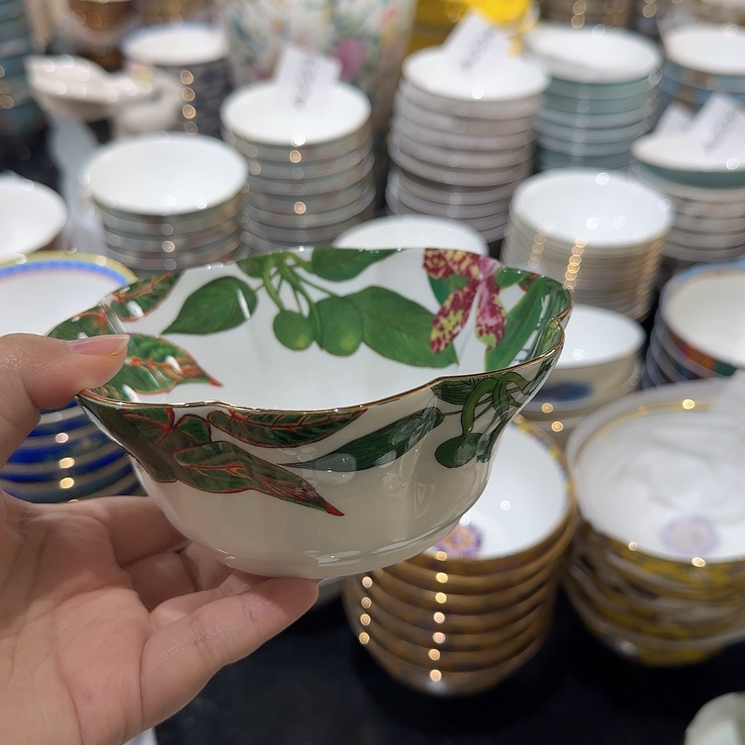 骨瓷骨瓷珐琅彩工艺