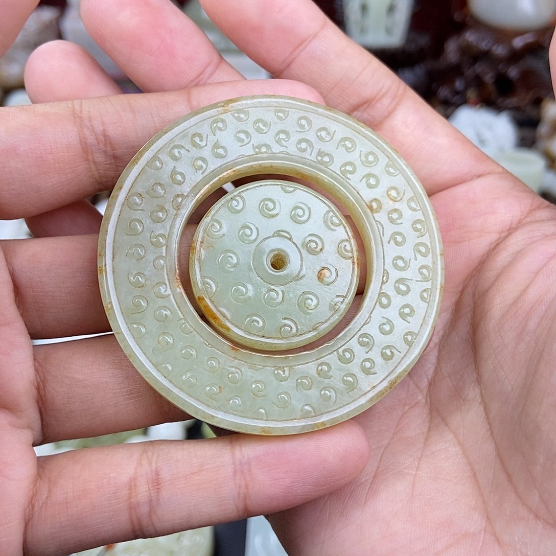 和田玉未镶嵌挂件