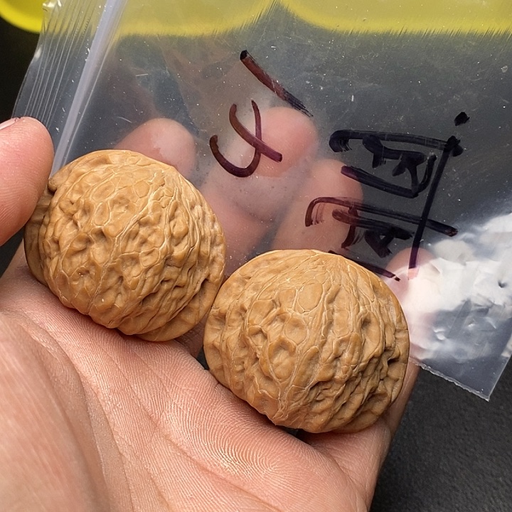 【闪购商品】文玩核桃把件【****】铁锤