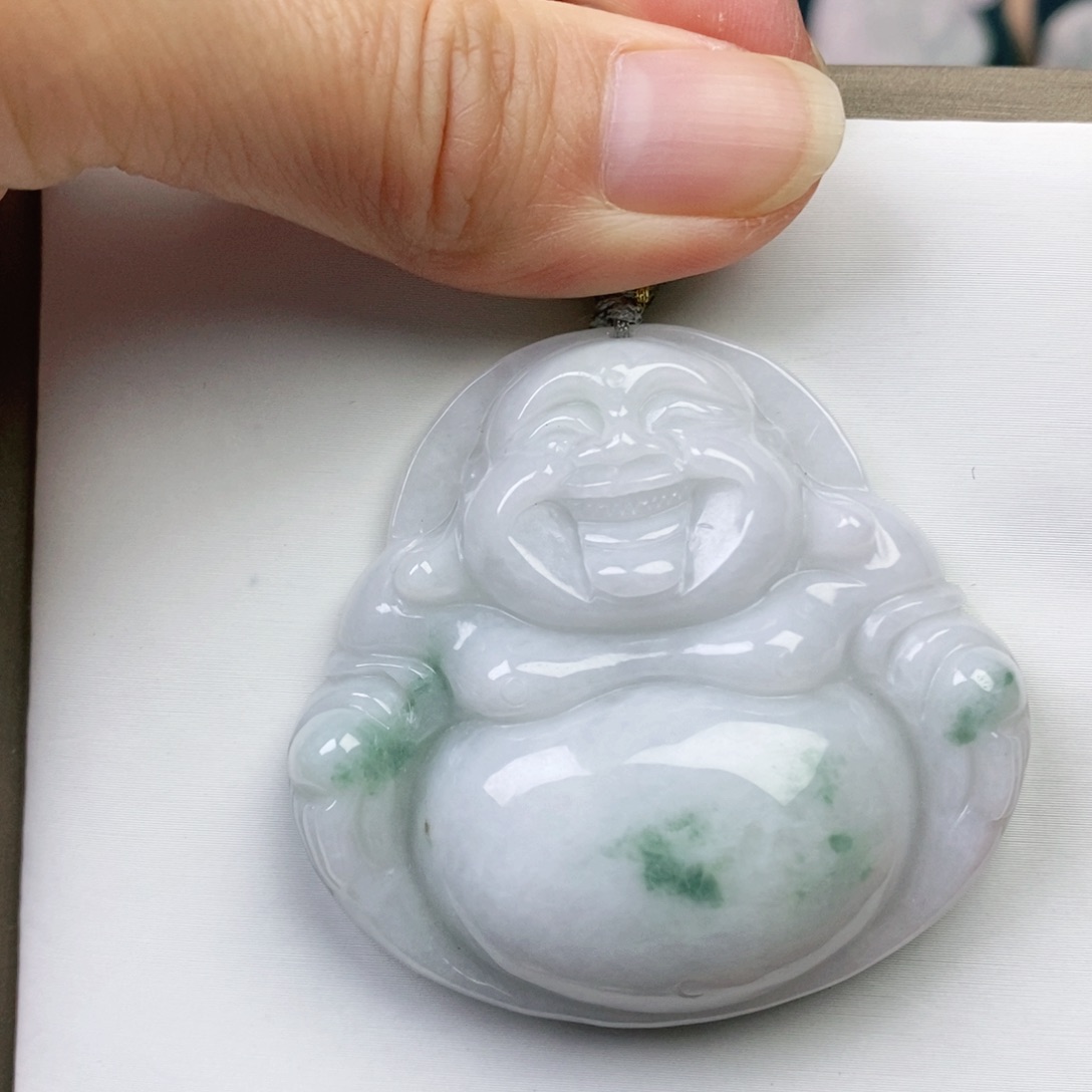 翡翠颈饰未镶嵌佛公