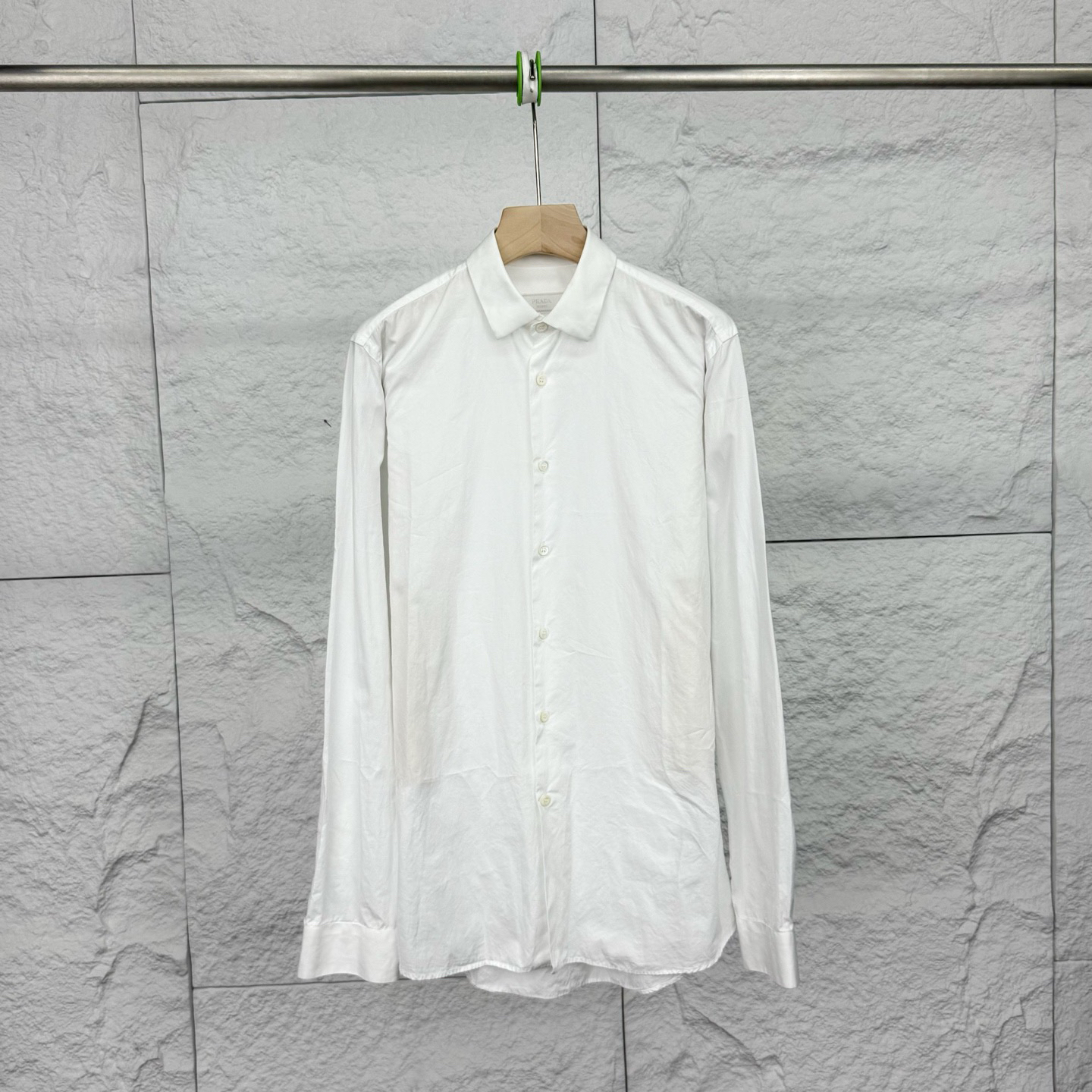 99新 Prada/普拉达 38码/白色单排翻领扣长袖衬衫/18498043
