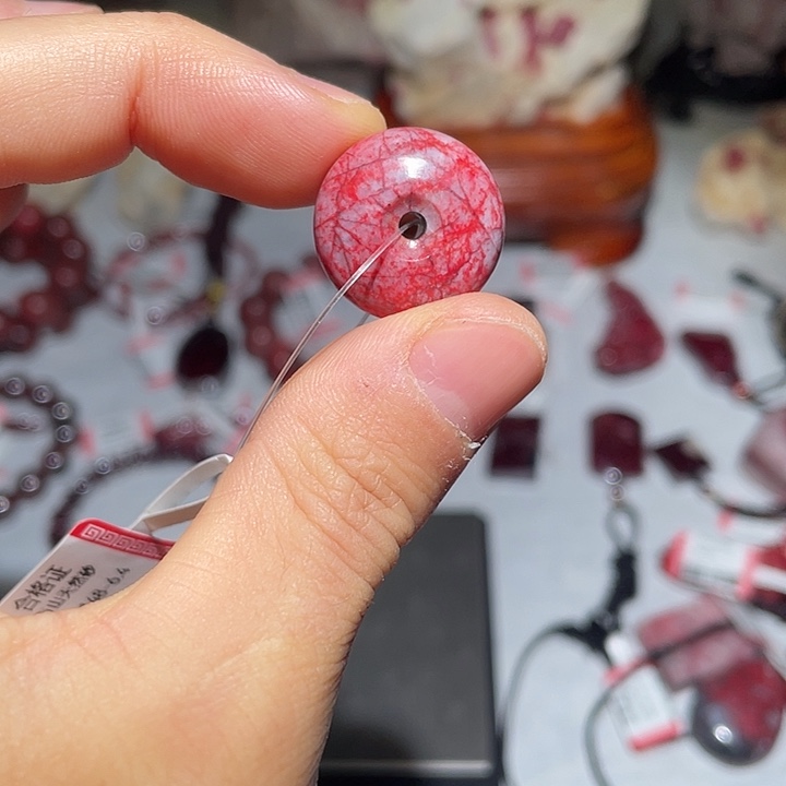 天然辰砂朱砂原石平安扣