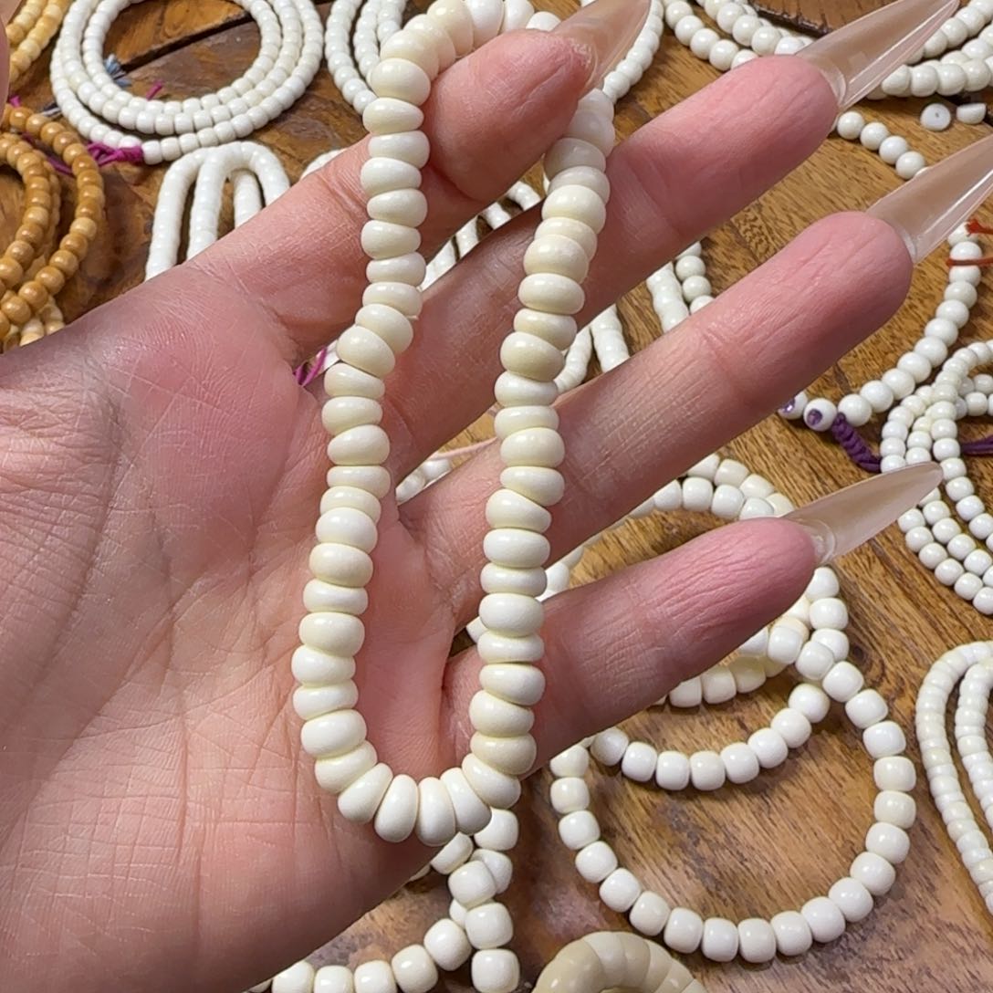 白玉菩提吊坠廷*8mm蒜瓣单圈