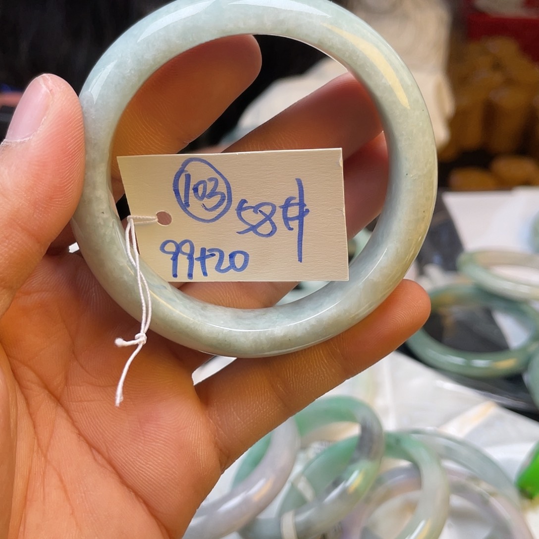 未镶嵌手镯翡翠103