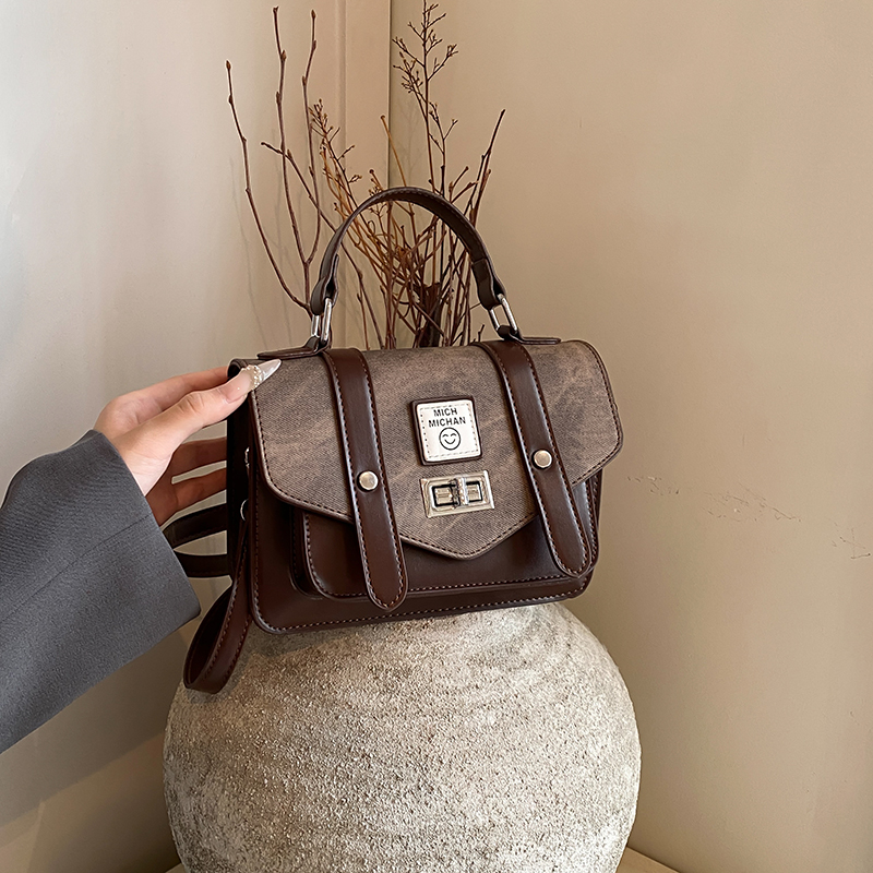 小众设计包包女2025新款高级感百搭撞色斜挎包爆款超火手提小方包