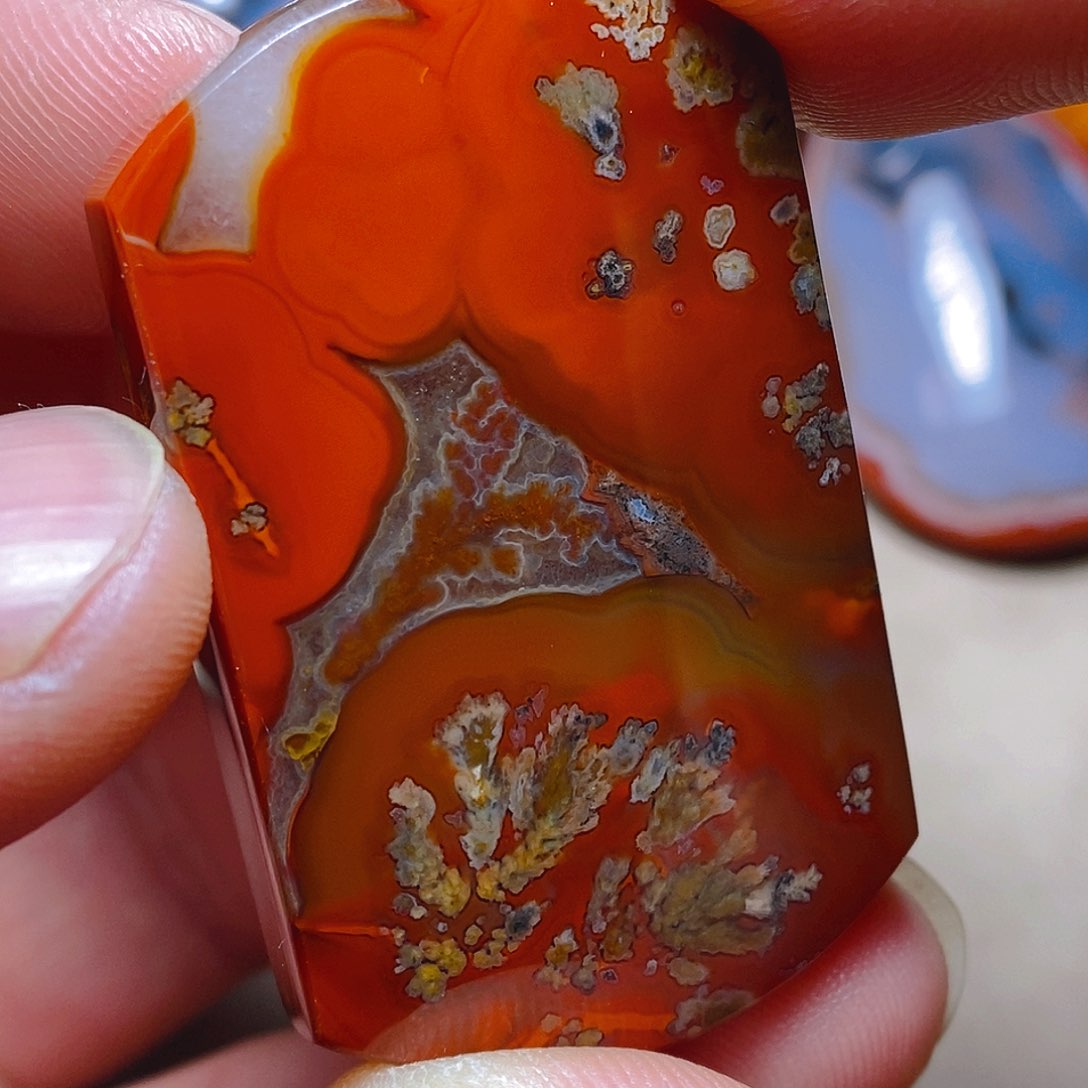 未镶嵌颈饰玛瑙/玉髓鑫****备