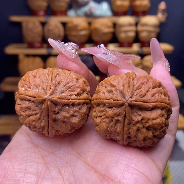 文玩核桃把件南昭铁印四棱28号