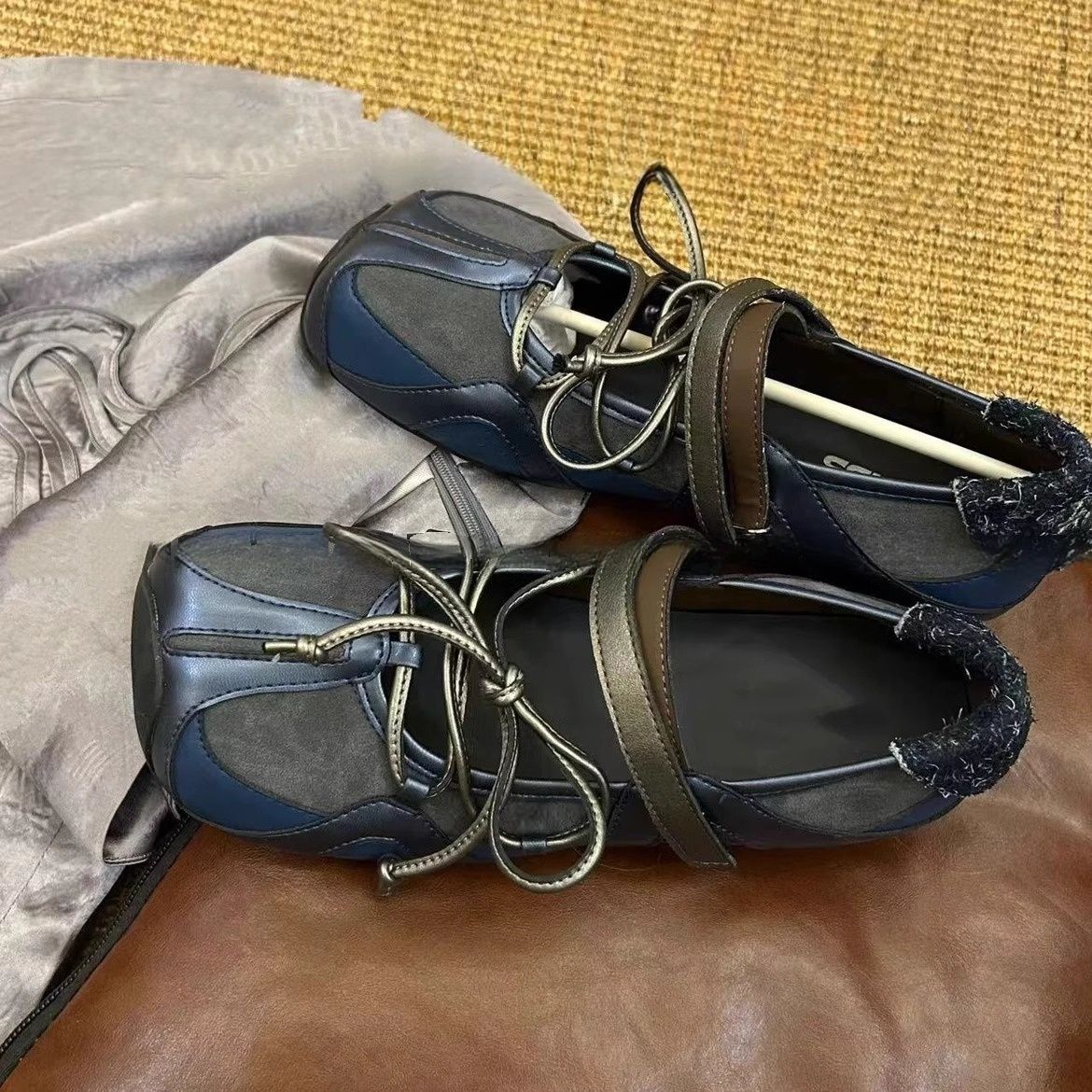 银色晚晚鞋法式复古玛丽珍芭蕾舞鞋女2025新款日系蝴蝶结浅口单鞋