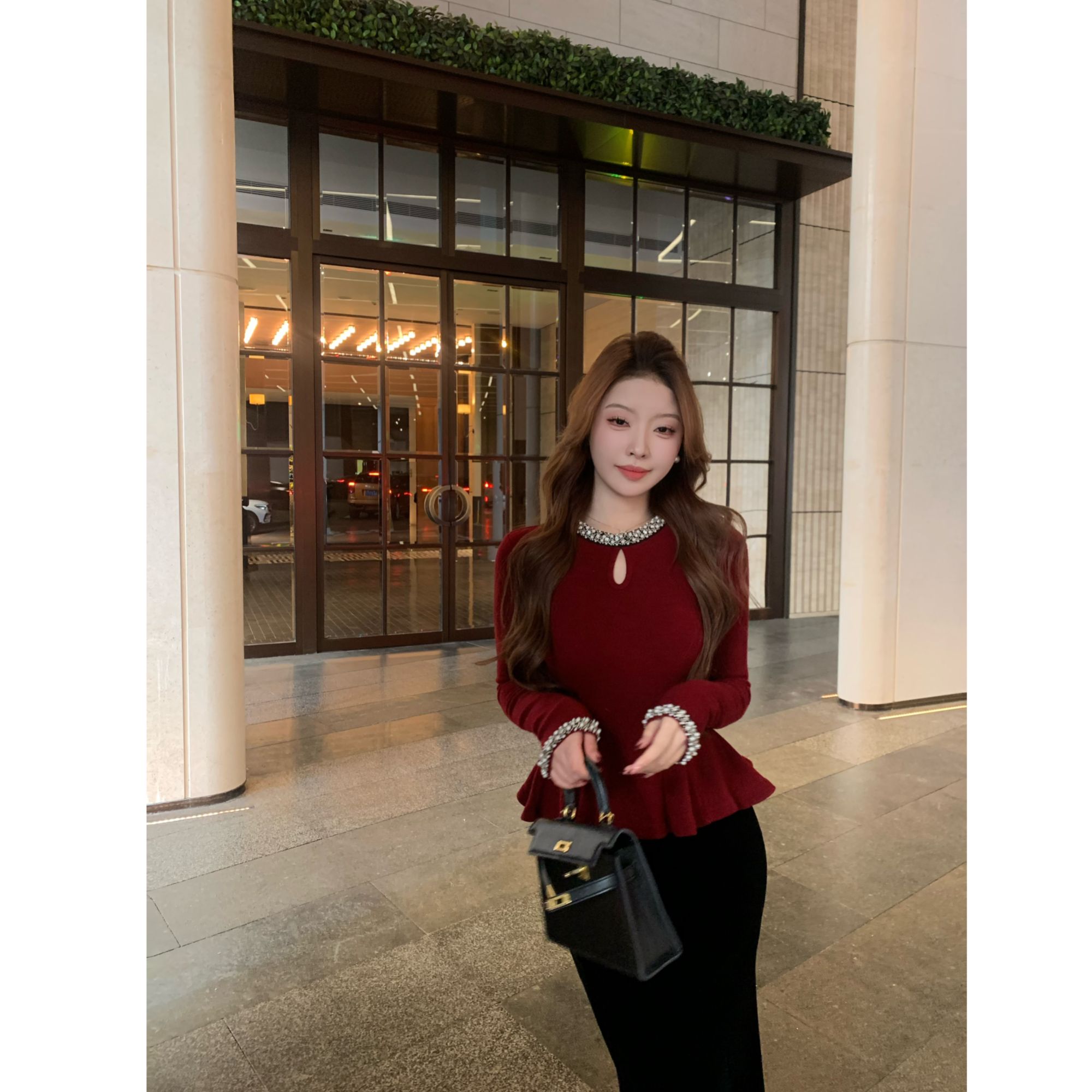 SZA【北岛初冬】冬季新款小香高级感重工钉珠长袖针织衫A-2537