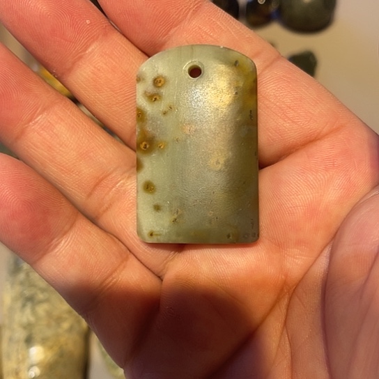 和田玉未镶嵌挂件