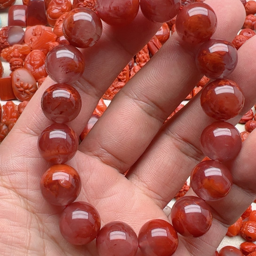 南红玛瑙配饰未镶嵌