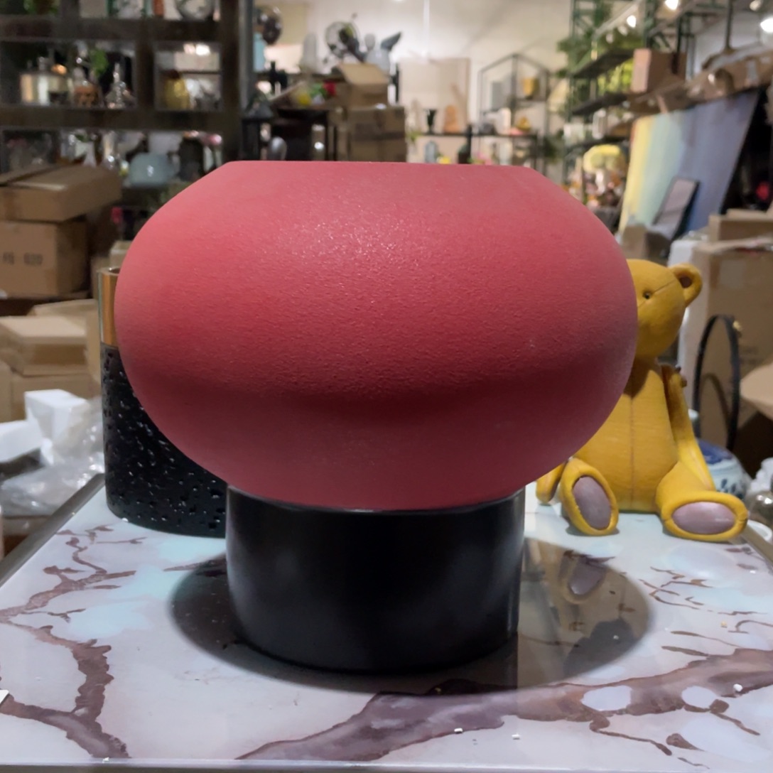 陶瓷花瓶，仿真绿植。