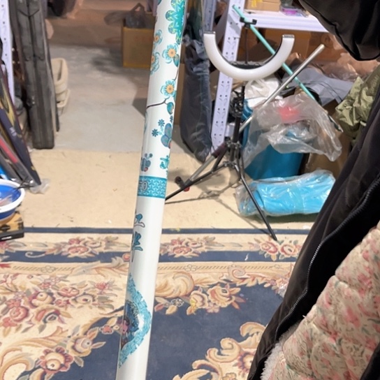 青花抄网杆2.7米。        