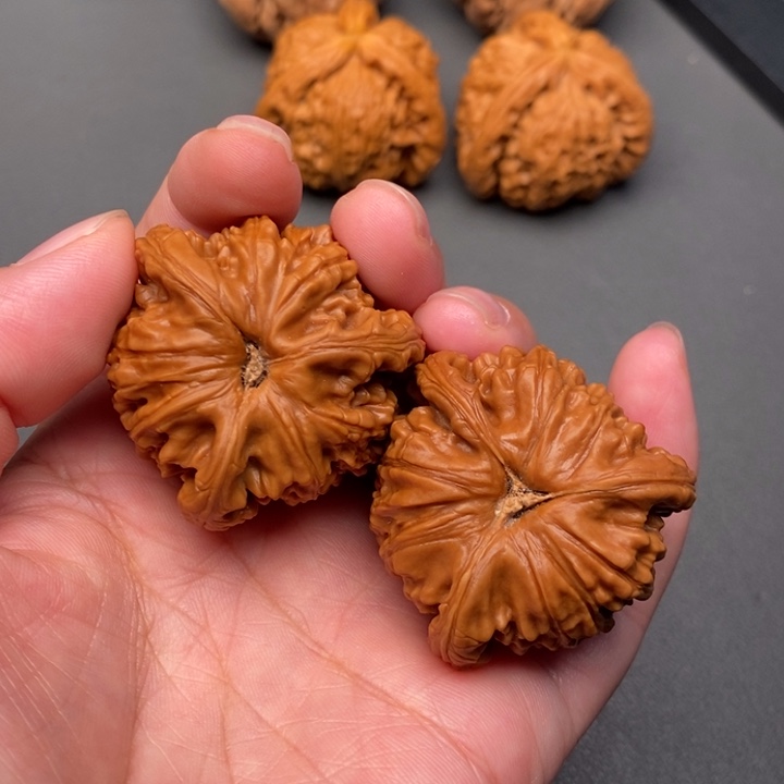 文玩核桃吊坠唐**猫