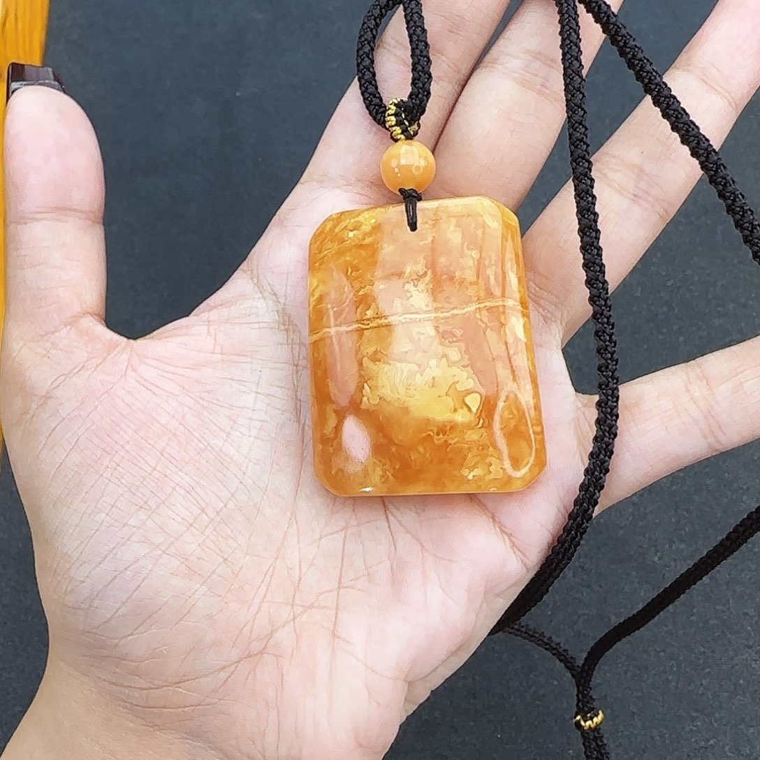 琥珀颈饰未镶嵌吊坠