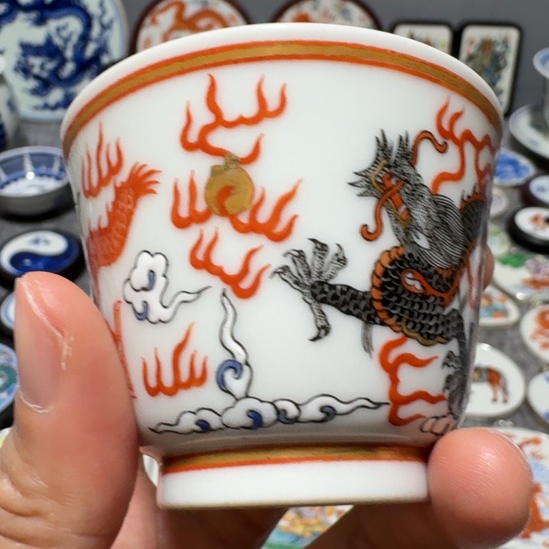 收***颜瓷片精品挂件一个