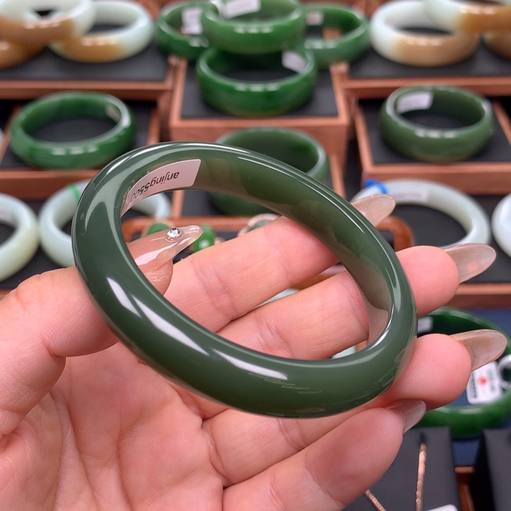 和田玉手镯未镶嵌5859圈口