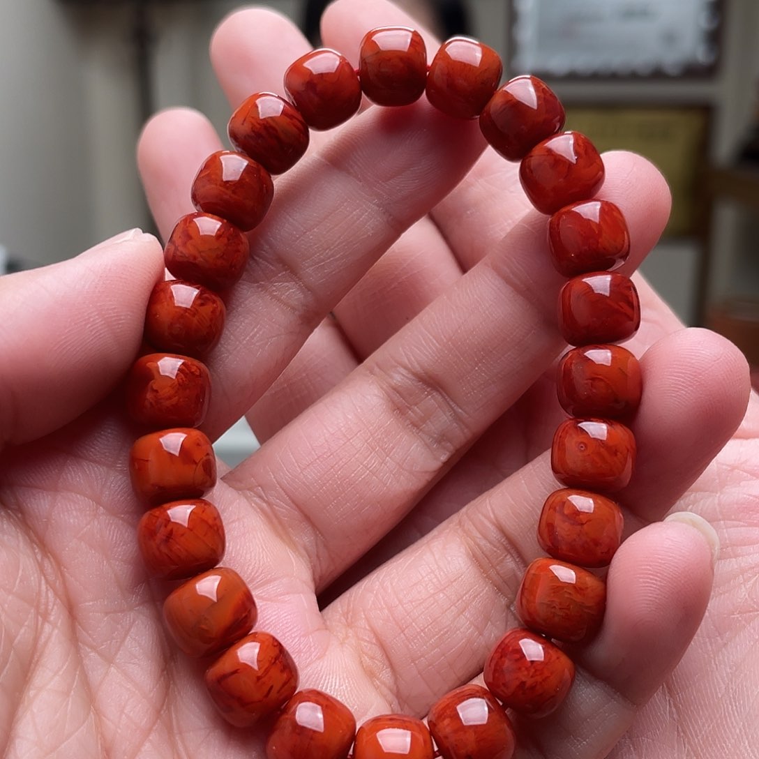 南红玛瑙吊坠未镶嵌