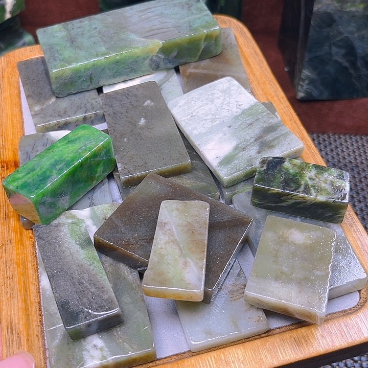 未镶嵌和田玉珠宝半成品燕
