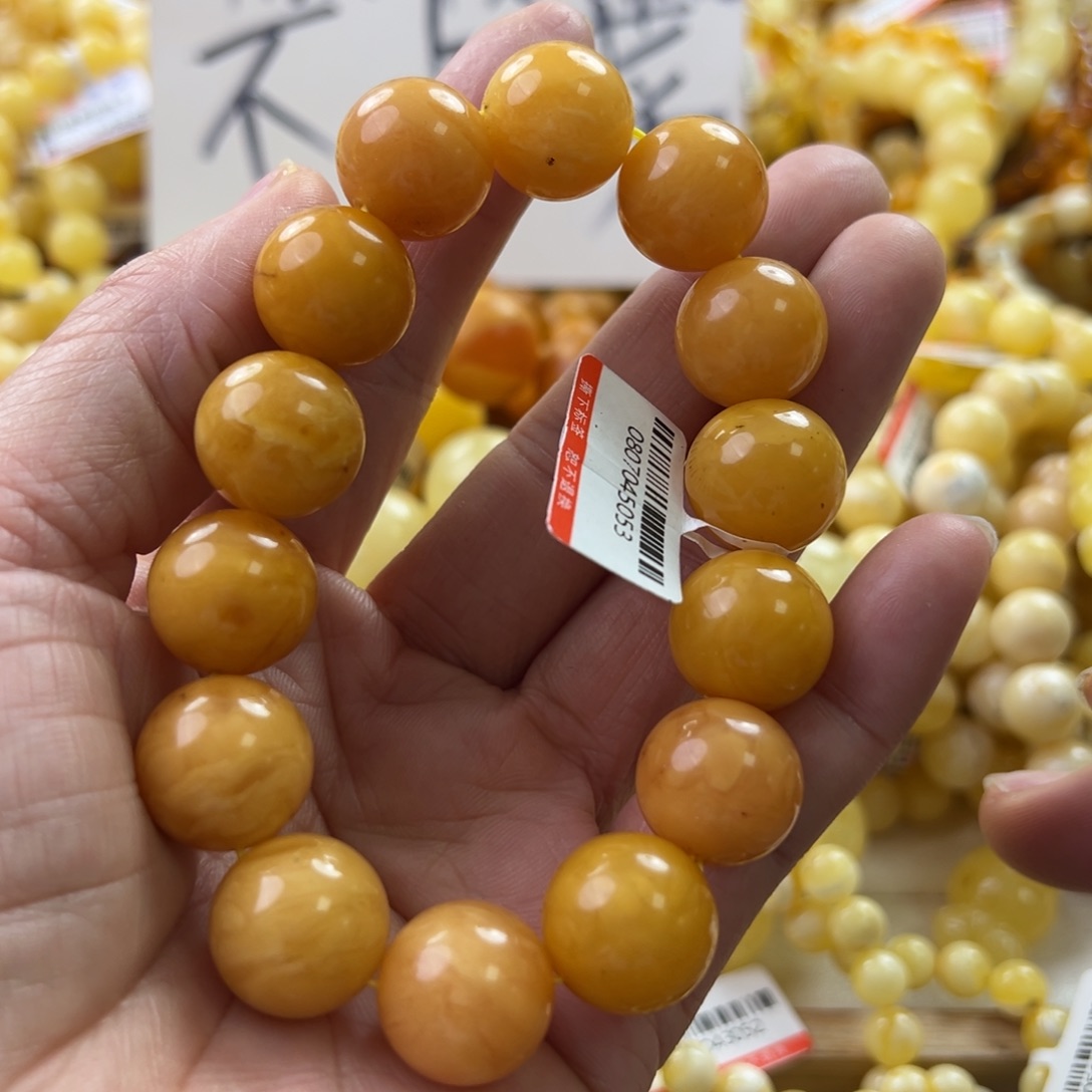 琥珀珠宝奇石未镶嵌