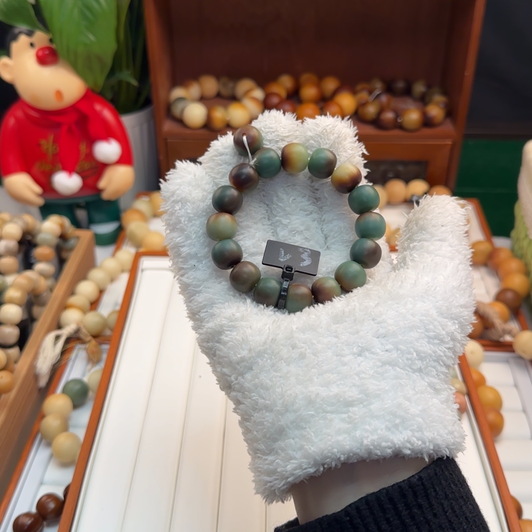 菩提根/象牙果手串干磨卡14绿芭蕉微瑕