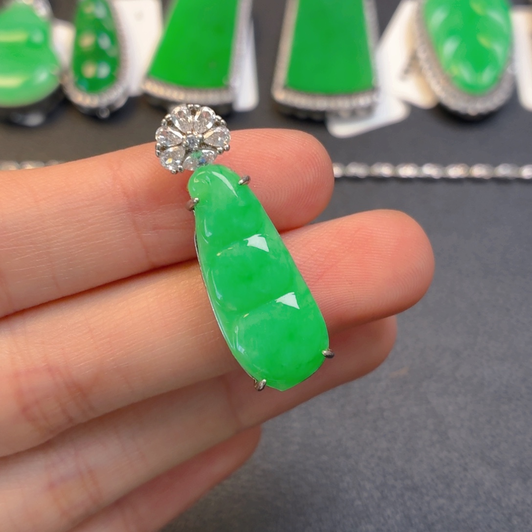 翡翠银S925镶嵌颈饰