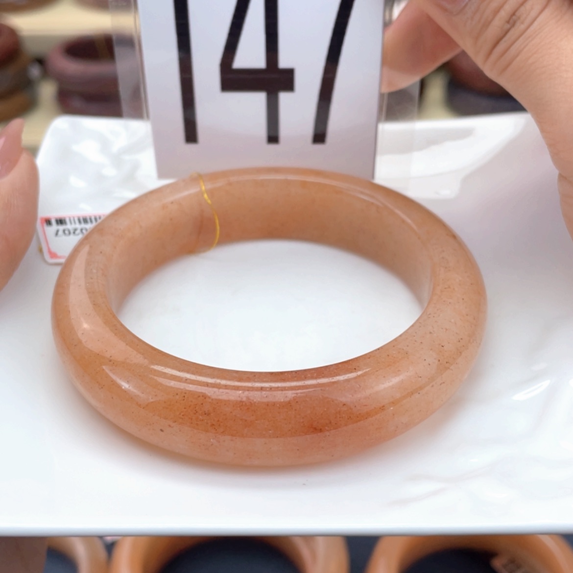 【闪购商品】石英质玉手镯未镶嵌