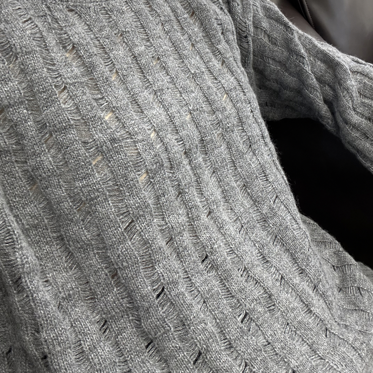 女长袖秋季薄款镂空百搭毛针织衫加厚时尚晕染极简风