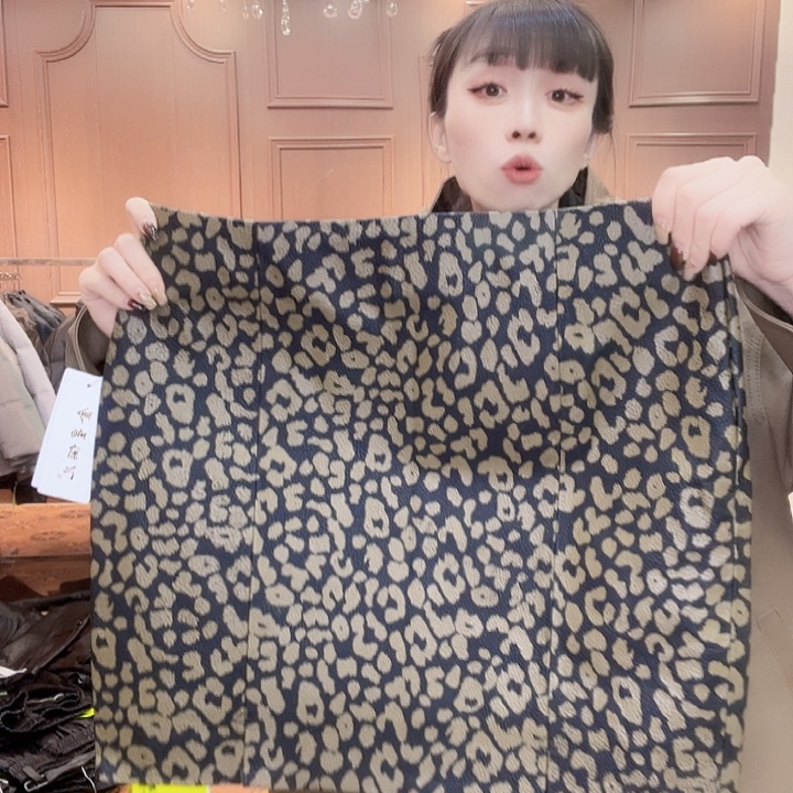 130……140斤皮短裙
