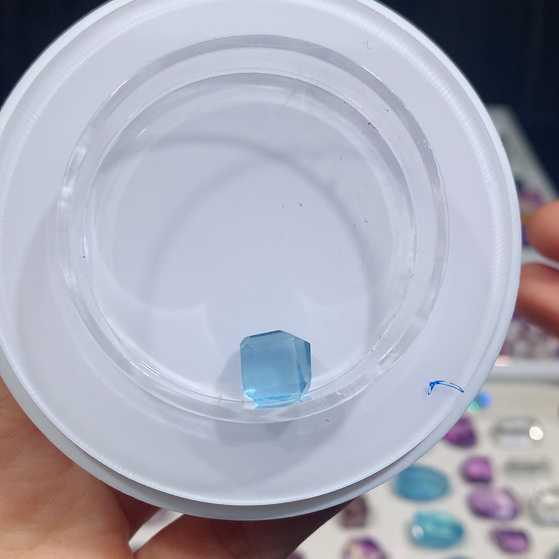 未镶嵌珠宝半成品水晶海蓝宝随行打孔定制不退换