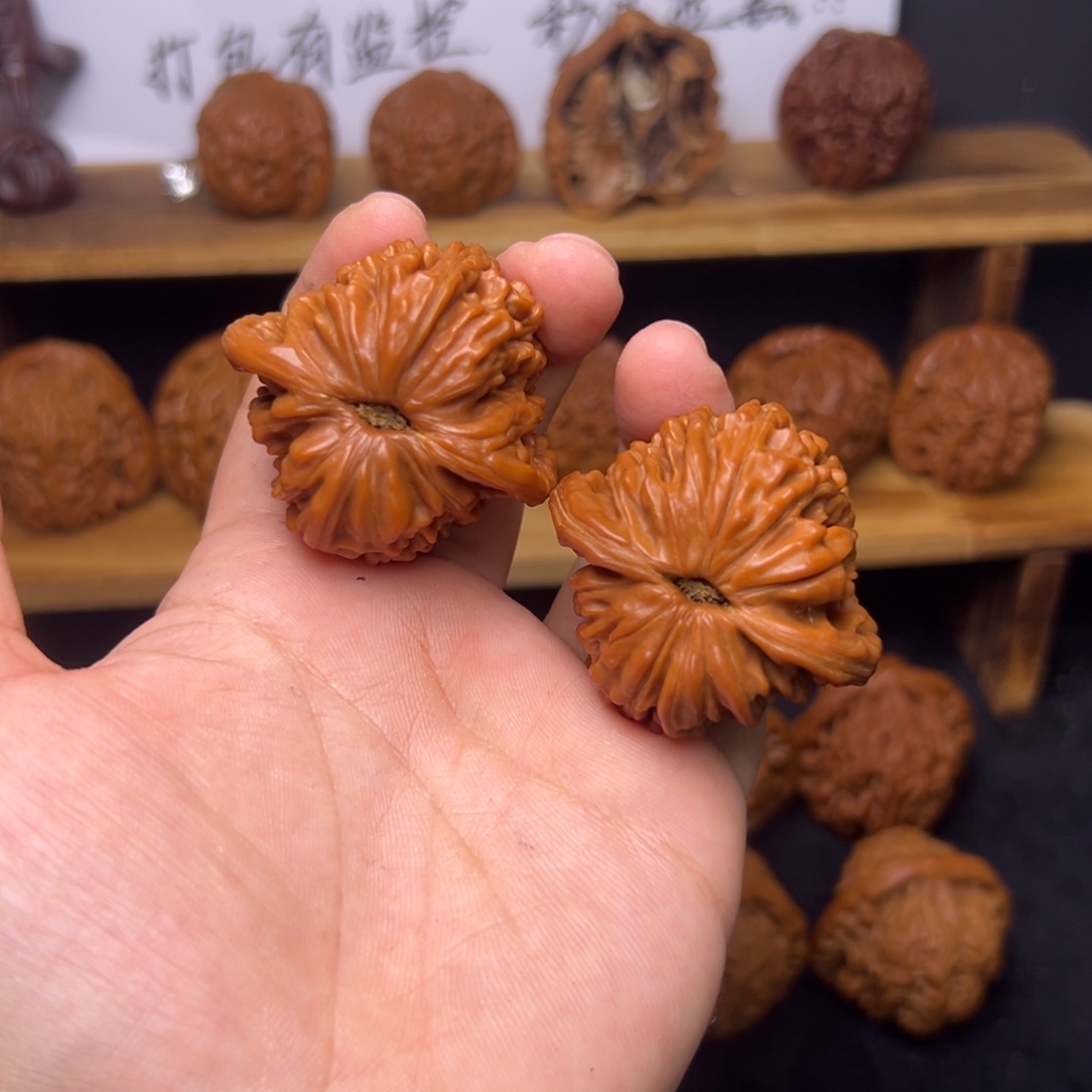 天***伟桃核吊坠四座楼福利