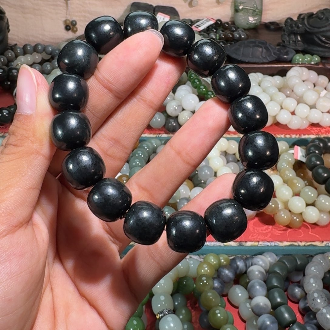 和田玉未镶嵌手链