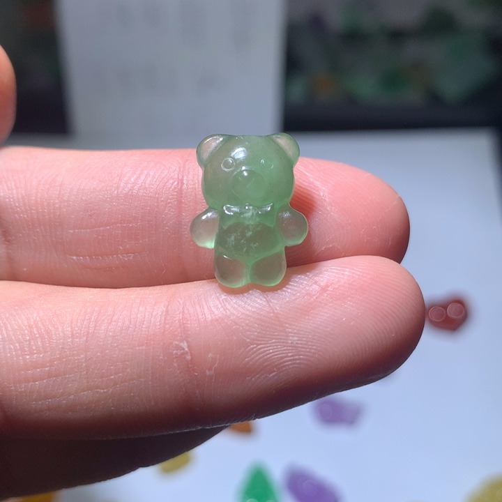 翡翠未镶嵌颈饰挂件