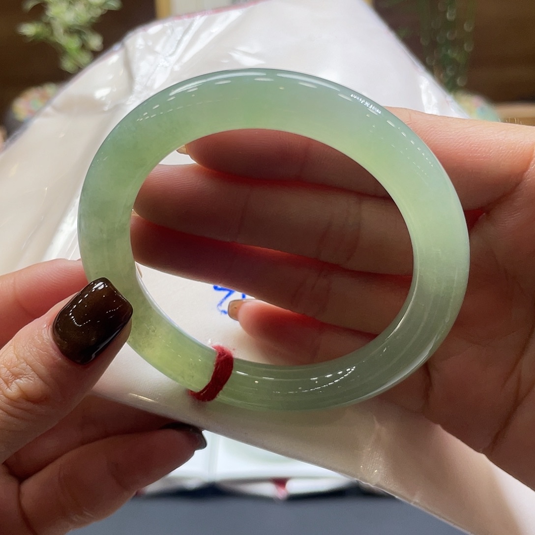 翡翠未镶嵌手镯35 号