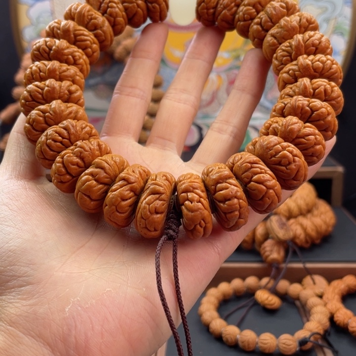 桃核手串强***我龙纹桃核矮霸