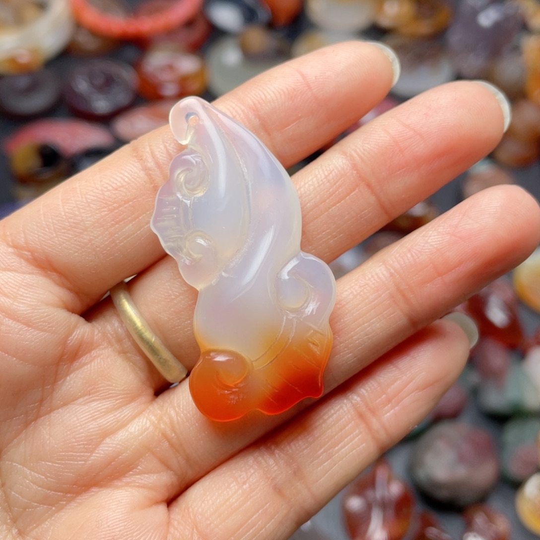 コ***→玛瑙/玉髓未镶嵌颈饰