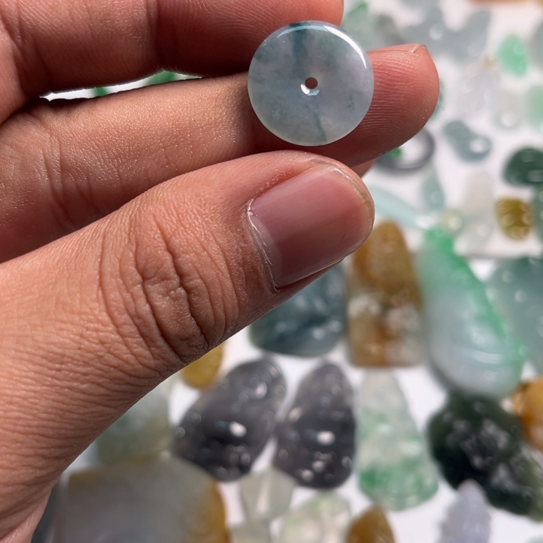 翡翠未镶嵌颈饰天然翡翠