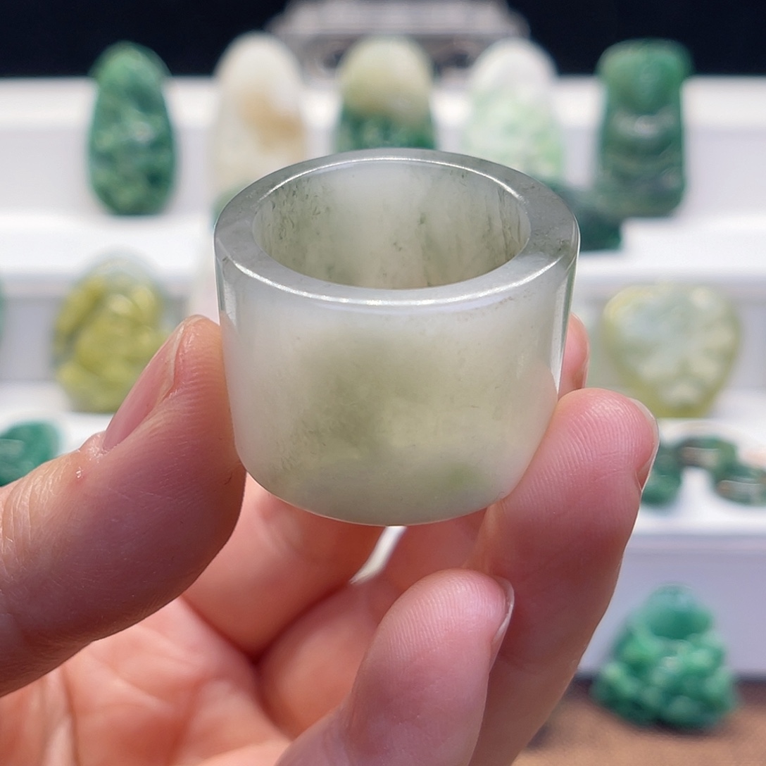 拙***讷独山玉未镶嵌戒指扳指内直径22mm