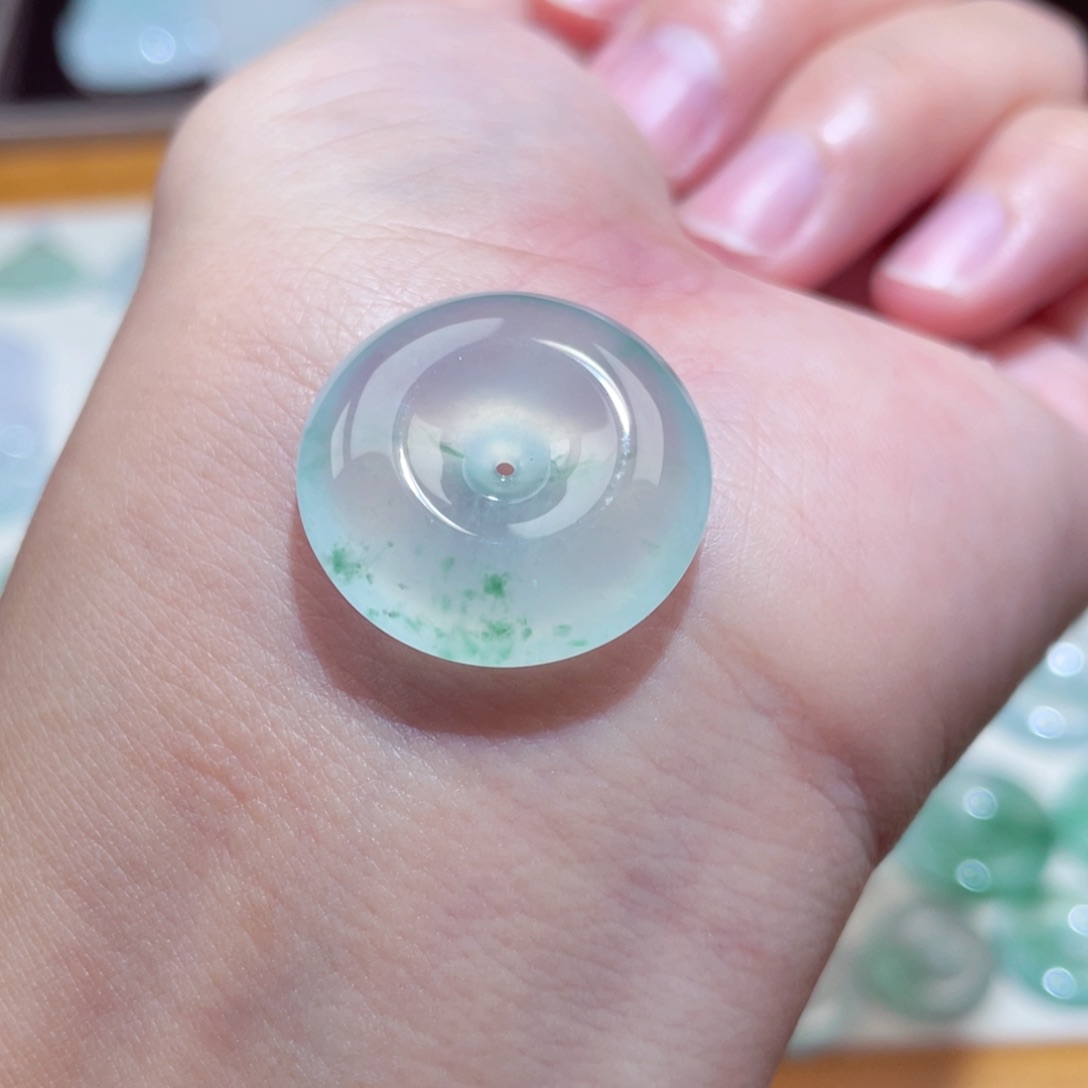 颈饰未镶嵌翡翠扣子