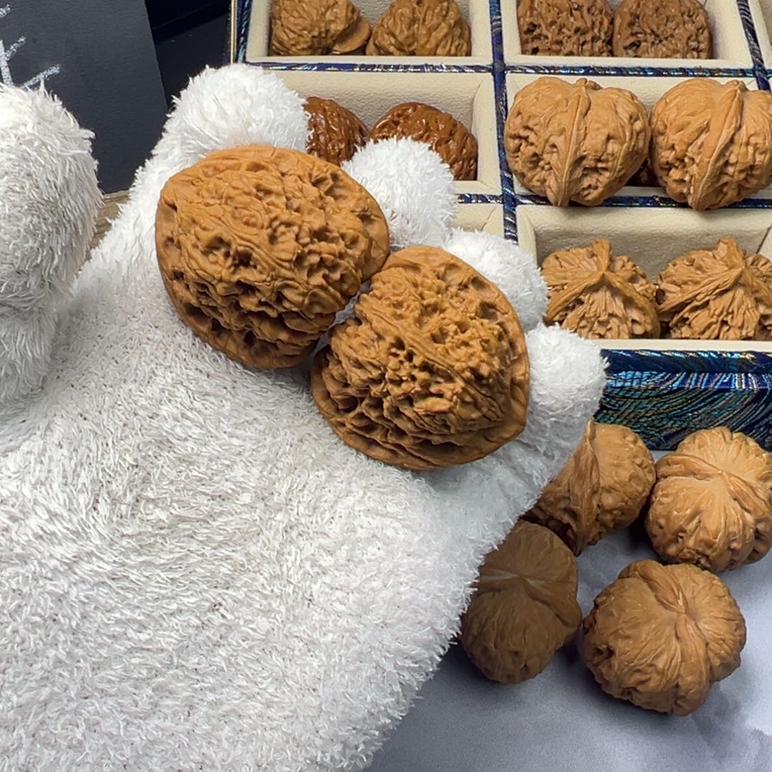 文玩核桃吊坠41全品南疆45克