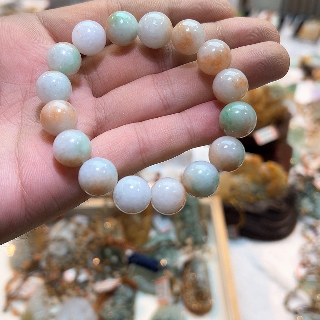 翡翠未镶嵌颈饰挂件