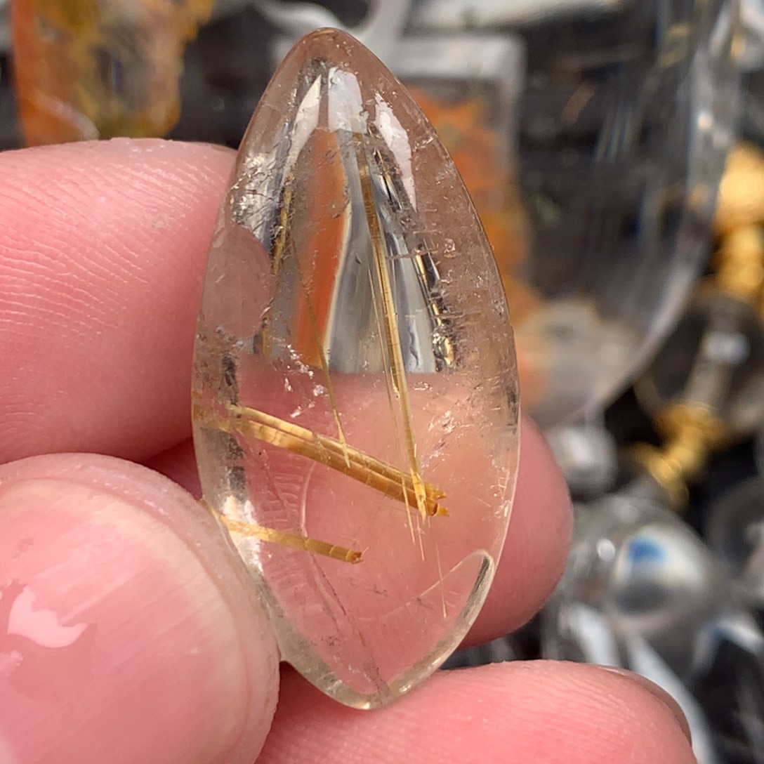 未镶嵌颈饰水晶大***T