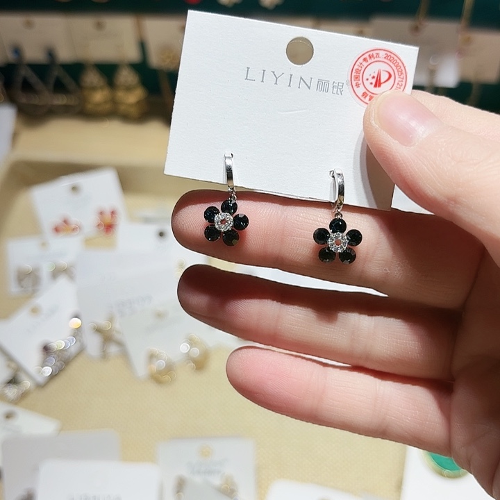 锆石合金合金深蓝色花朵耳扣