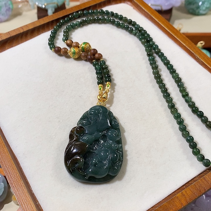 翡翠未镶嵌颈饰翡翠吊坠