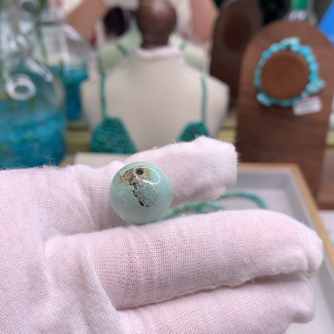 绿松石未镶嵌饰品